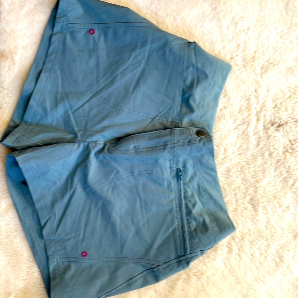 Women’s Gillz fishing shorts